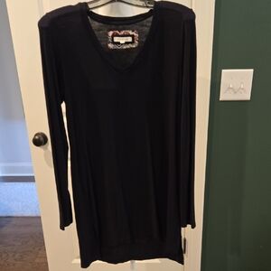 Pur Black Long Sleeve V-Neck Sleep Tee